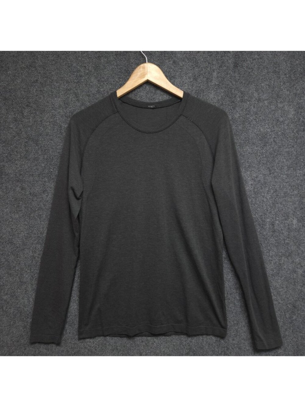 Lululemon Shirt Mens Small Charcoal Metal Vent Tech Long Sleeve Performance Gym